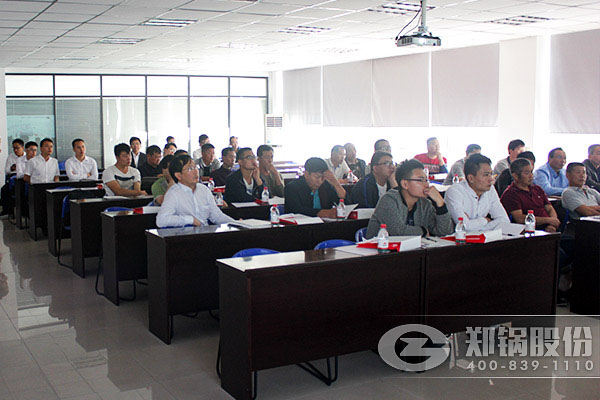 易彩堂官网股份举行司炉工清静知识培训 .jpg